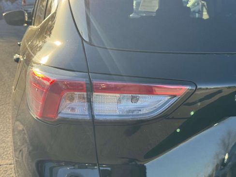 Certified 2022 Ford Escape SEL w/ Technology Package image 10