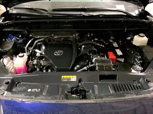 Used 2024 Toyota Highlander XSE image 32