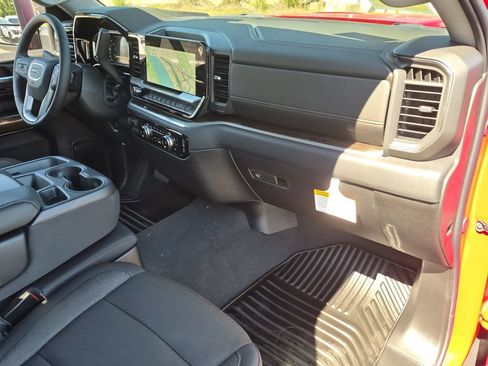 New 2026 GMC Sierra 2500 SLE w/ SLE Convenience Package AWD/4WD image 19