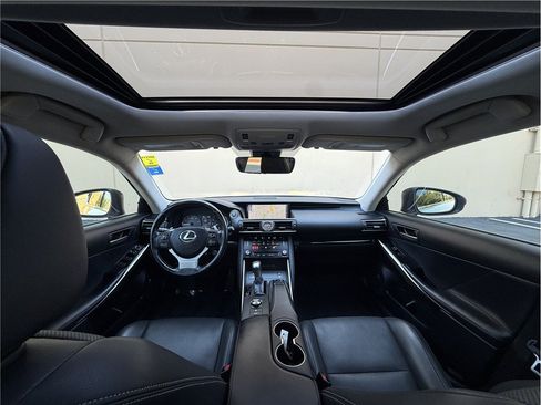 Used 2017 Lexus IS 200t w/ Navigation System Package RWD image 18