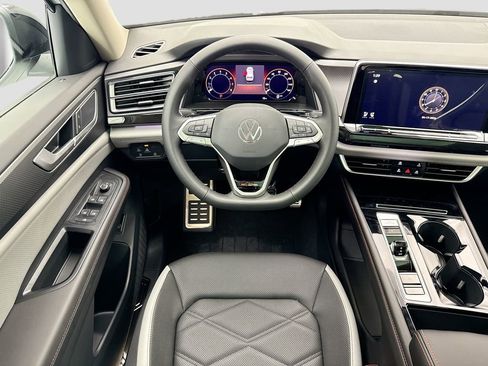 New 2026 Volkswagen Atlas Peak Edition AWD/4WD image 10