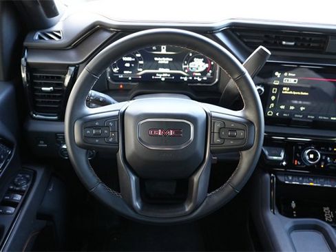 Used 2025 GMC Sierra 2500 AT4 w/ AT4 Premium Plus Package image 11