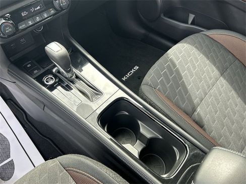 Certified 2024 Nissan Kicks SR image 22