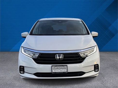 Certified 2024 Honda Odyssey Touring image 4