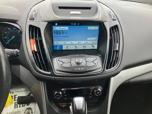 Used 2016 Ford Escape SE w/ SE Leather Comfort Package image 19