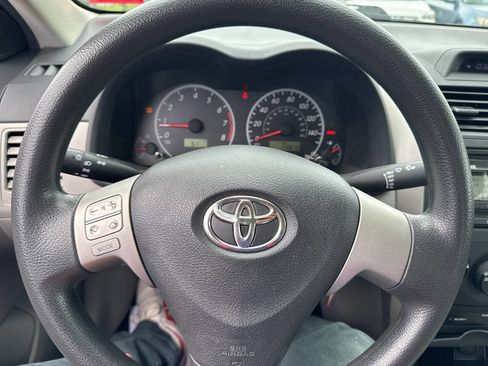Used 2013 Toyota Corolla L FWD image 12