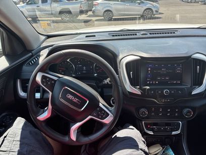Used 2024 GMC Terrain SLE