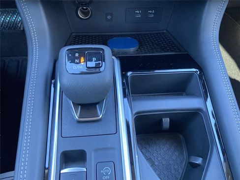 New 2026 Nissan Pathfinder Platinum image 18