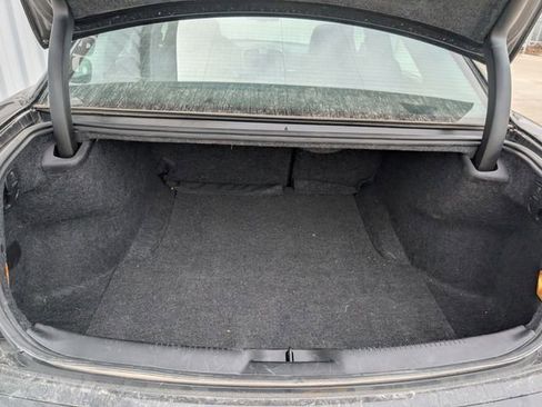 Used 2022 Chrysler 300 Touring L image 12