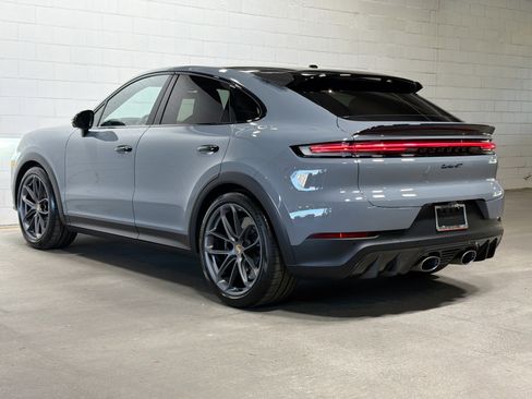 Certified 2024 Porsche Cayenne Turbo GT AWD/4WD image 3