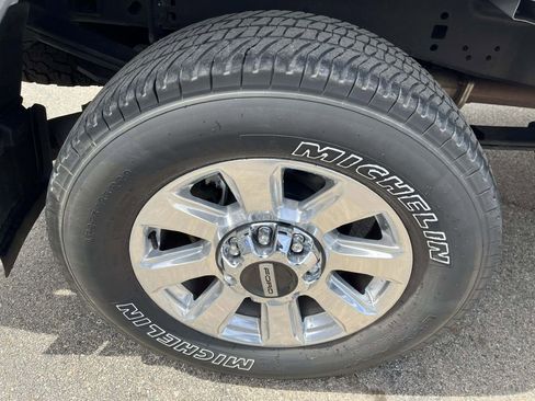 Used 2021 Ford F250 XLT w/ XLT Value Package AWD/4WD image 14