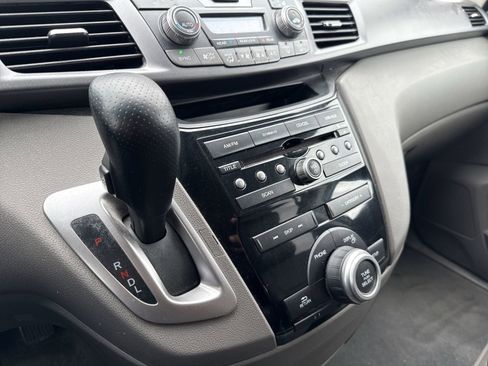Used 2013 Honda Odyssey EX-L image 19