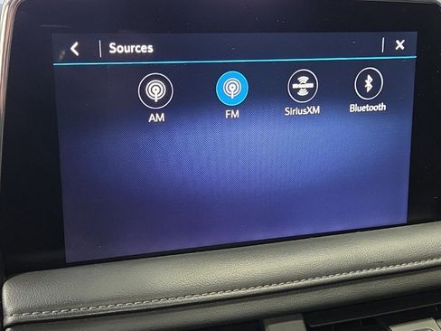 Used 2021 Chevrolet Suburban LT image 20