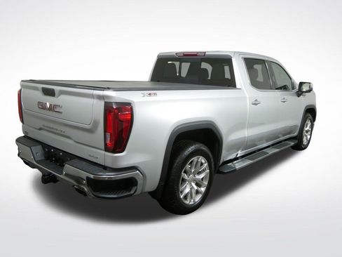 Used 2021 GMC Sierra 1500 SLT w/ SLT Premium Plus Package AWD/4WD image 4