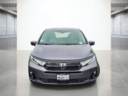 Used 2025 Honda Odyssey Elite image 4