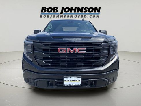 Used 2024 GMC Sierra 1500 Pro w/ Graphite Edition AWD/4WD image 8