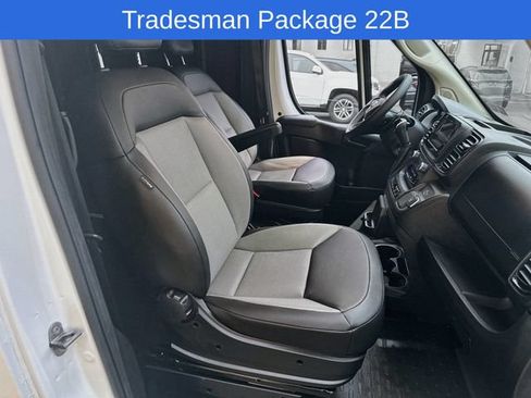 Used 2025 RAM ProMaster 2500 w/ Convenience Group FWD image 14