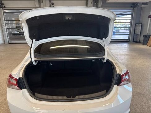 Used 2020 Chevrolet Malibu LT FWD image 7
