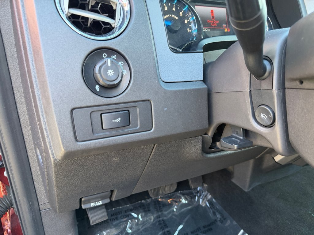 Used 2014 Ford F150 XLT w/ Equipment Group 301A Mid RWD image 19