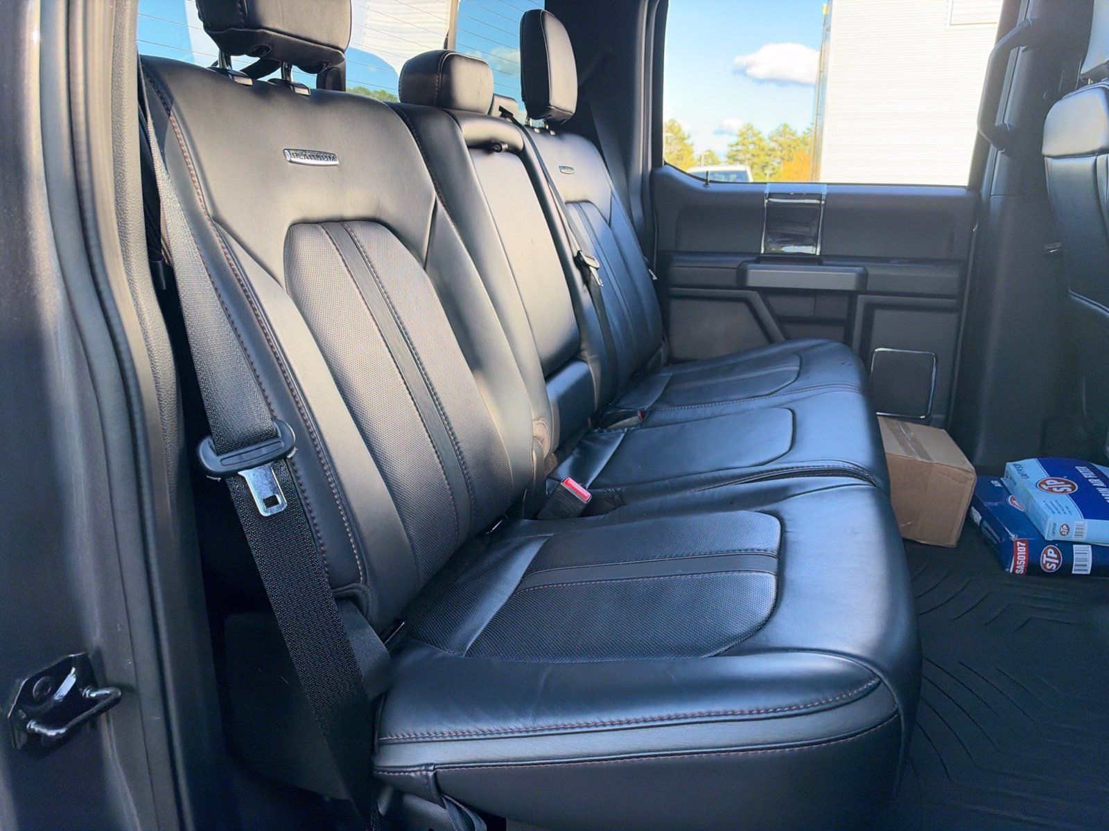 Used 2022 Ford F250 Platinum w/ Tremor Off-Road Package AWD/4WD image 37