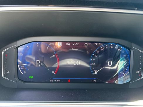 New 2026 Volkswagen Taos SEL AWD/4WD image 13