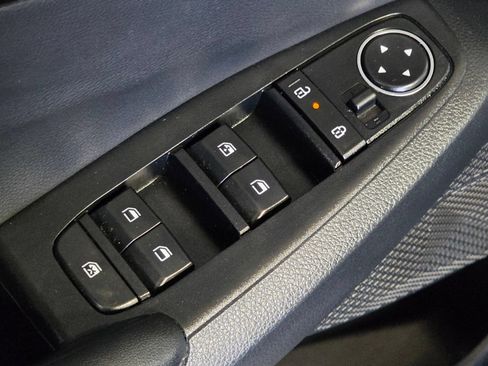 Used 2024 Kia Seltos EX FWD image 21