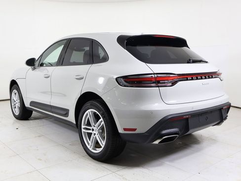 New 2026 Porsche Macan image 3