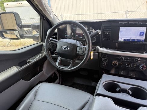 Used 2023 Ford F350 XL AWD/4WD image 26
