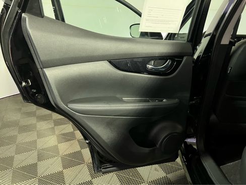 Used 2022 Nissan Rogue Sport SL AWD/4WD image 23