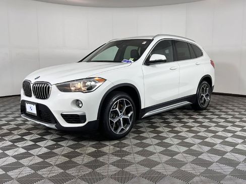 Used 2019 BMW X1 xDrive28i w/ Convenience Package AWD/4WD image 12