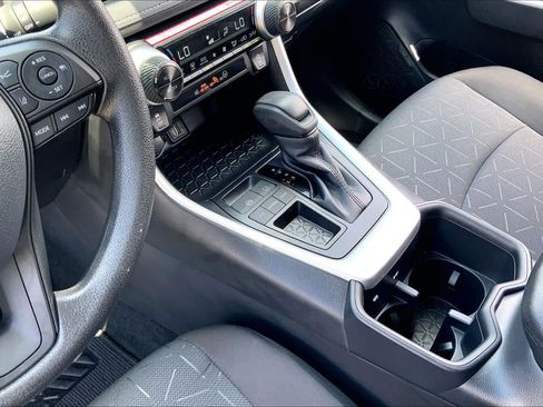 Used 2025 Toyota RAV4 XLE w/ Convenience Package FWD image 16