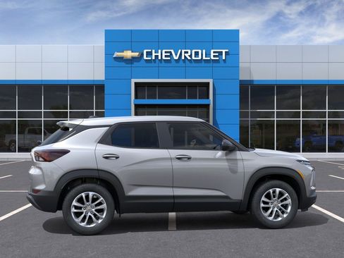 New 2026 Chevrolet TrailBlazer LS w/ LS Convenience Package FWD image 5