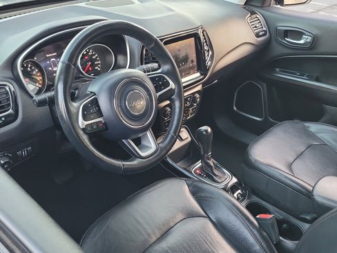 Used 2018 Jeep Compass Limited w/ Navigation Group image 5