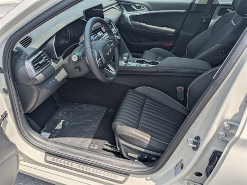New 2026 Genesis G70 2.5T Prestige image 9