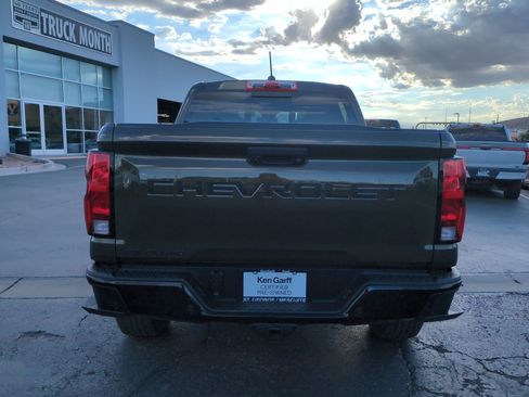 Used 2025 Chevrolet Colorado Trail Boss AWD/4WD image 4