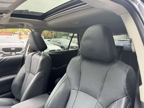 Used 2023 Subaru Outback Limited image 19