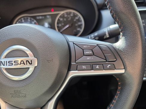 Used 2021 Nissan Versa SR image 21