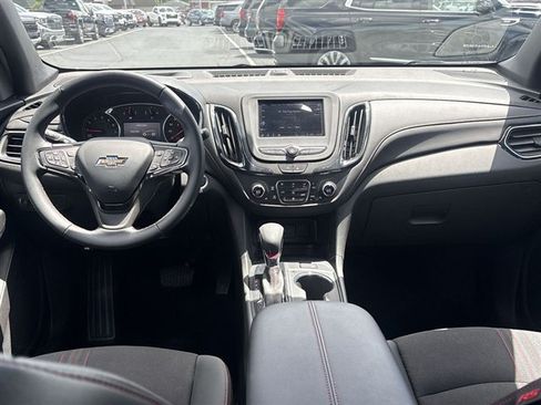 Used 2024 Chevrolet Equinox RS w/ LPO, Floor Liner Package FWD image 19