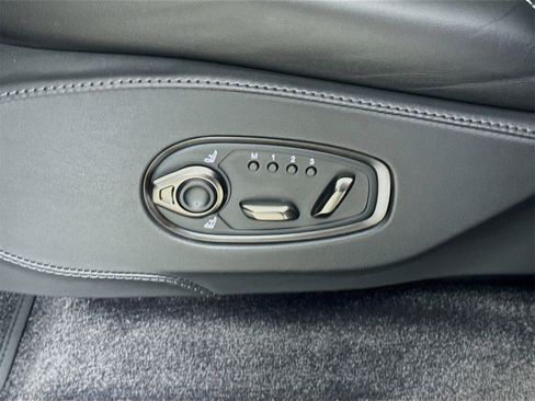 Used 2025 Aston Martin DBX 707 image 19