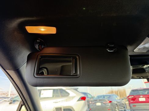 Certified 2022 Toyota Corolla SE w/ SE Premium Package image 29