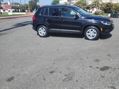 Used 2016 Volkswagen Tiguan S image 18