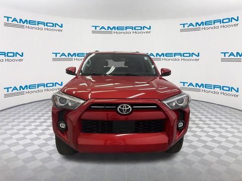Used 2022 Toyota 4Runner SR5 Premium w/ Moonroof Package AWD/4WD image 8