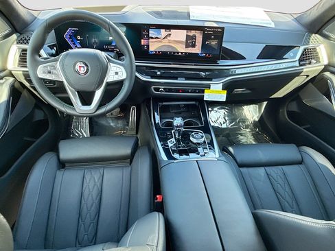 New 2026 BMW ALPINA XB7 AWD/4WD image 17
