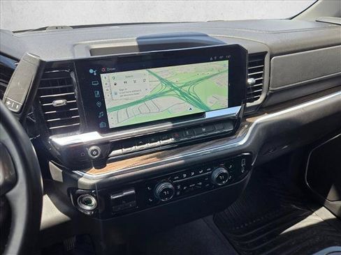 Used 2025 Chevrolet Silverado 1500 LT RWD image 14