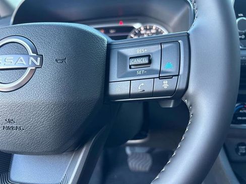 Used 2026 Nissan Rogue SV image 18