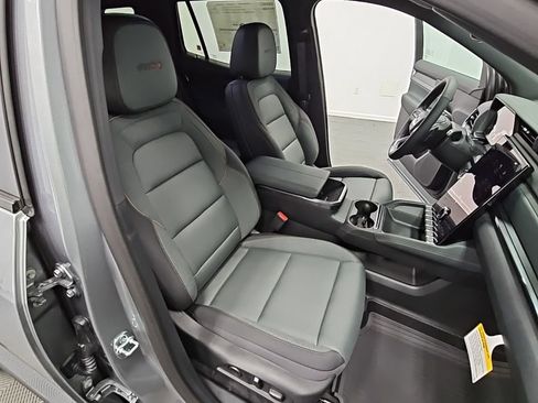 New 2026 GMC Terrain AT4 w/ Convenience Package III image 40