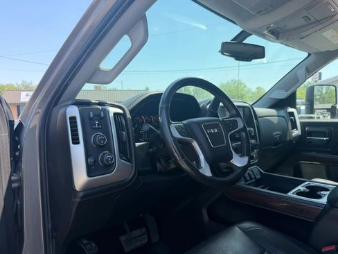 Used 2017 GMC Sierra 2500 SLT AWD/4WD image 22