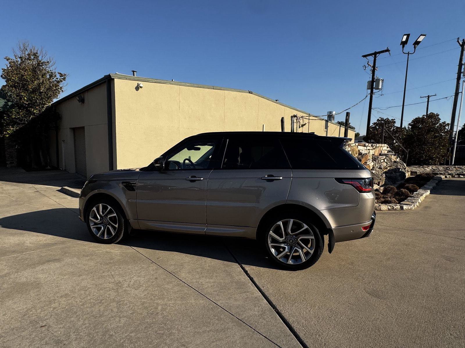 Used 2021 Land Rover Range Rover Sport Autobiography AWD/4WD image 4