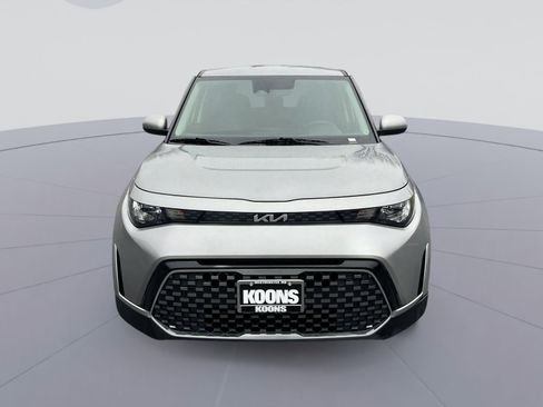 Used 2023 Kia Soul EX image 11