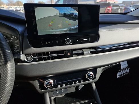 New 2026 Mitsubishi Outlander ES image 25